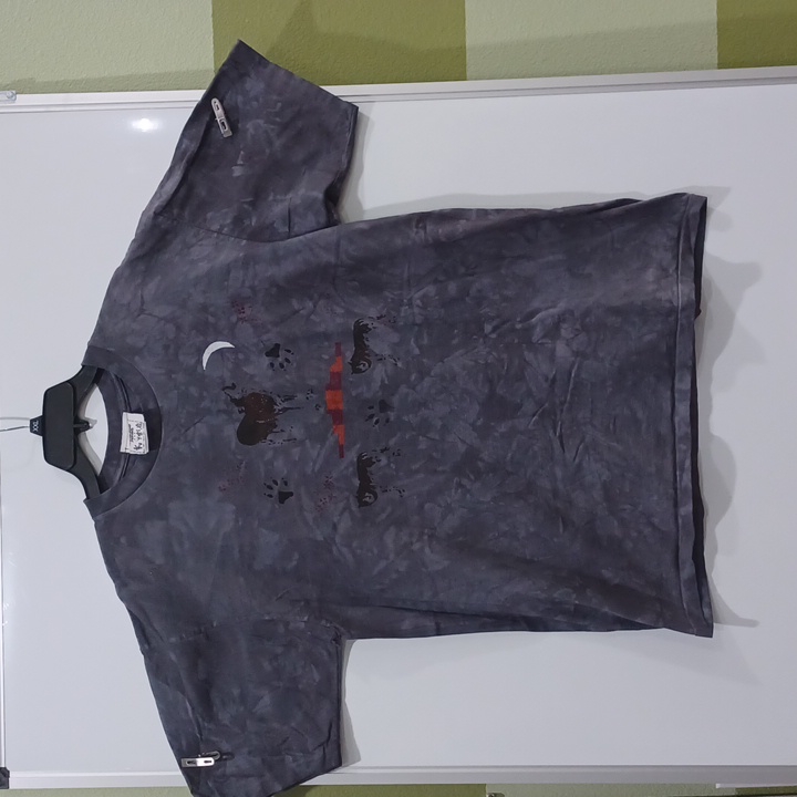 Andrea Bragg Designs Vintage Mottled Grey Southwest Wolves Tshirt
